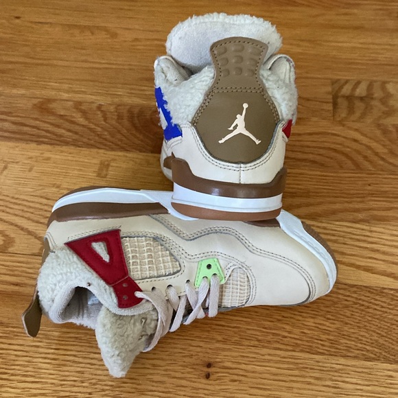Air Jordan 4 Retro “Where the Wild Things Are” Sneakers - Picture 7 of 15